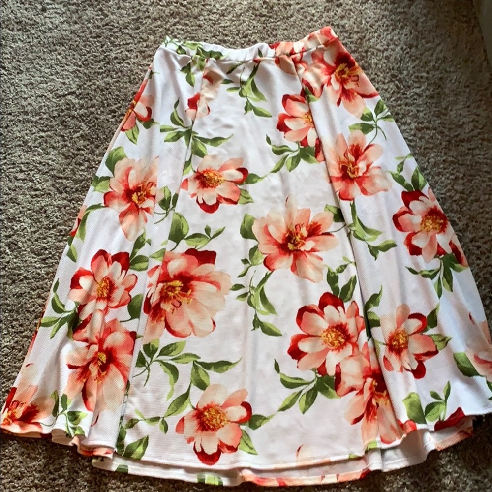 Floral Maxi Skirt NWOT (3X)